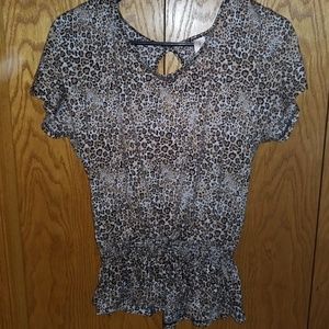 Short sleeve top